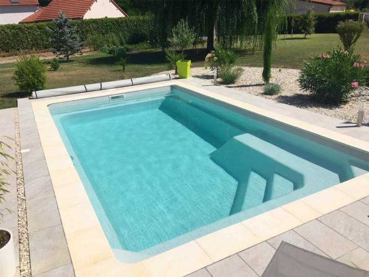 Installation de piscine coque polyester Gujan-Mestras