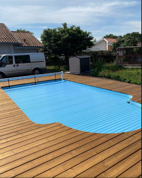 Construction et installation de piscines sur mesure, Arès